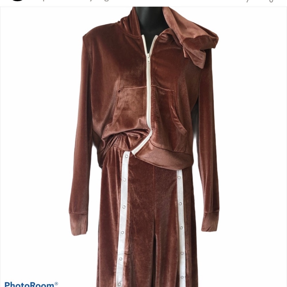 Velvet hoodie, jogging outfit